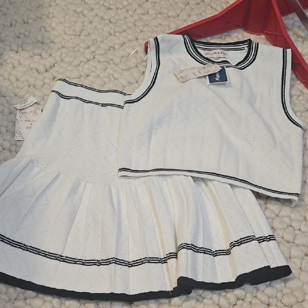 Willow & Roo Kids White and Black Matching Set